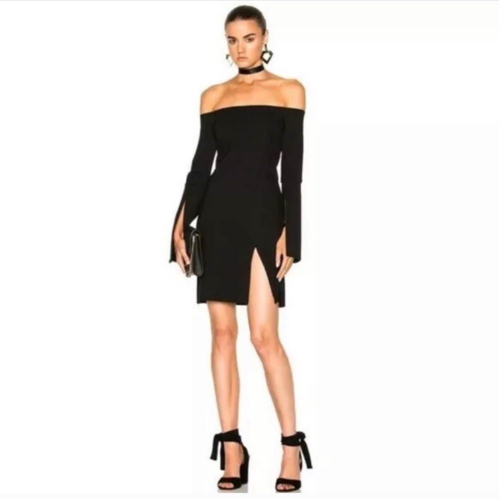 NWOT Alexis Sterre off shoulder dress.